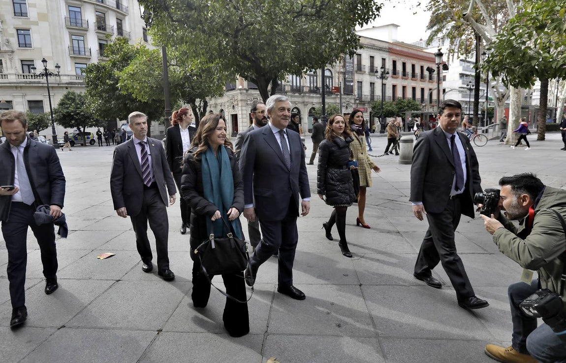 Entrega del premio Jiménez-Becerril a Antonio Tajani