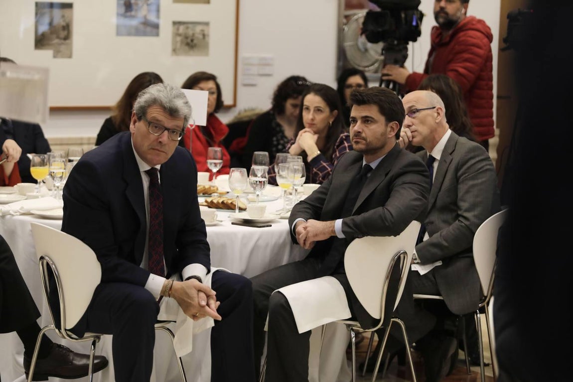 La ministra de Agricultura, en la Casa de ABC