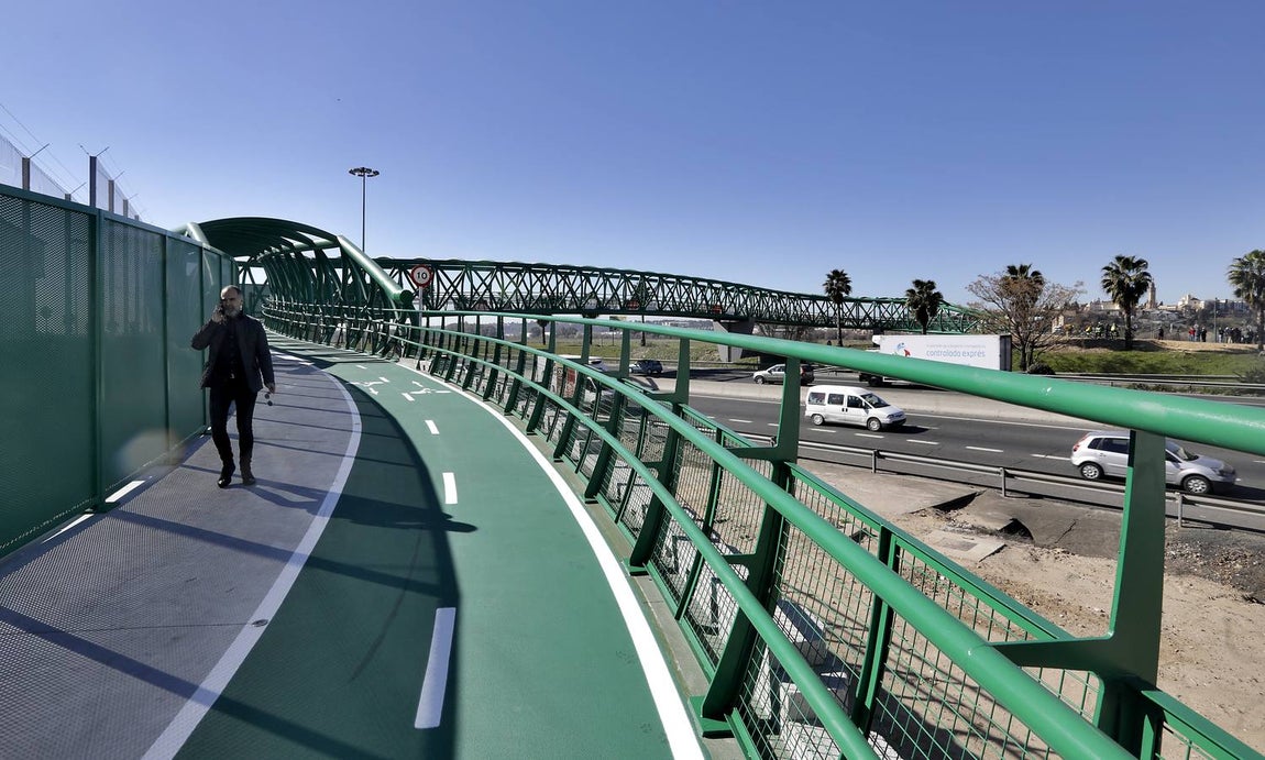 San Juan y Sevilla, más cerca para ciclistas y viandantes