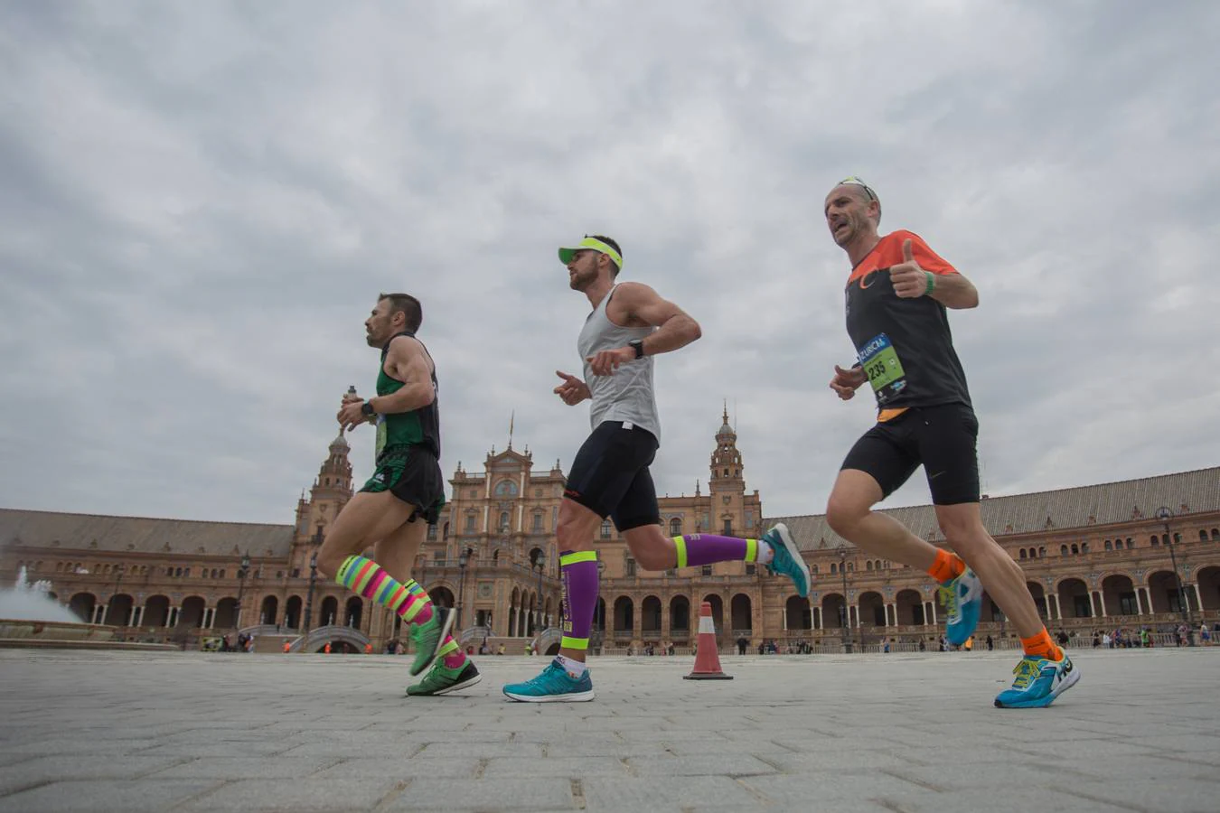 ¿Has corrido el Maratón de Sevilla? ¡Búscate aquí!