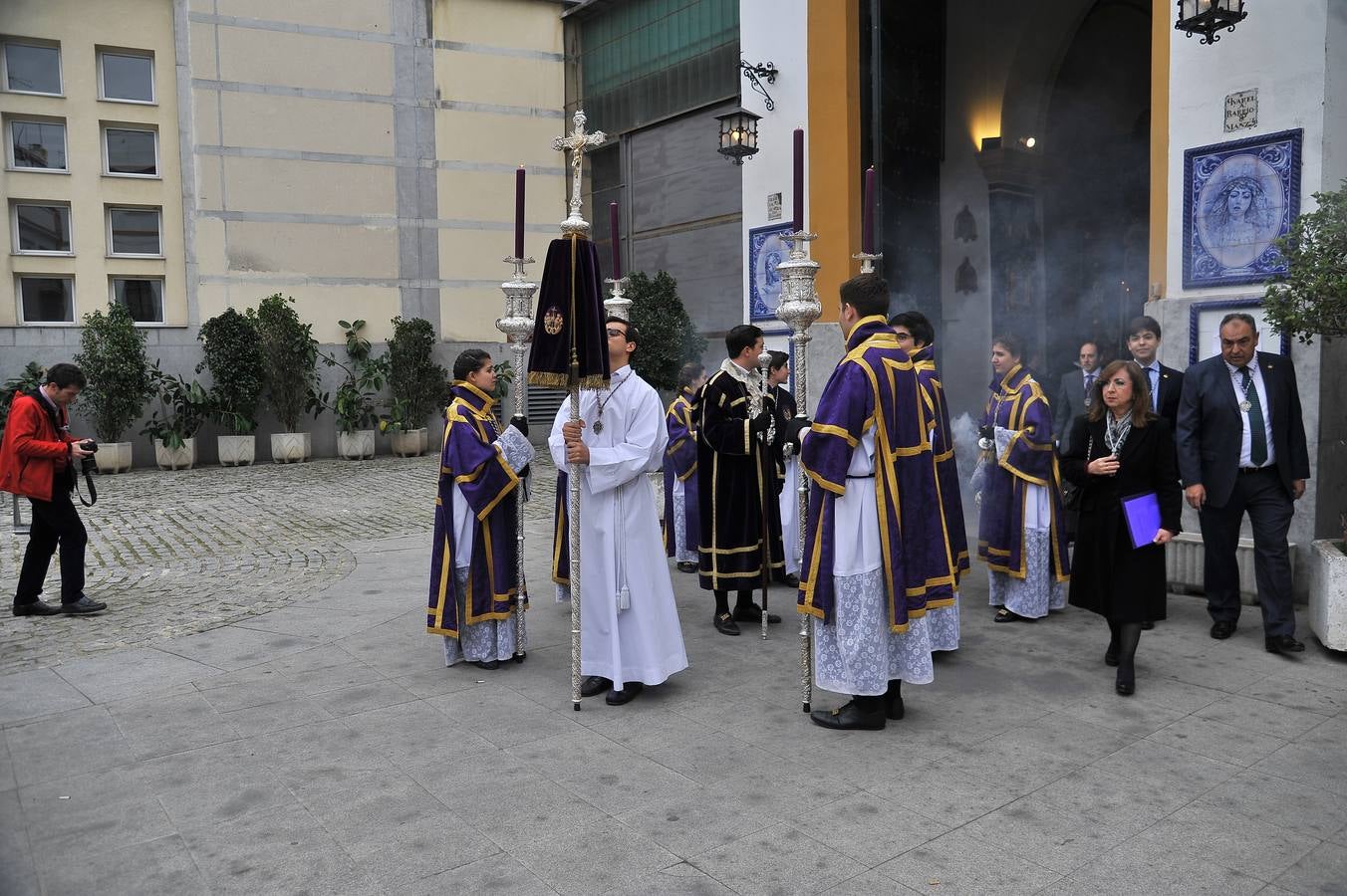 Galería del traslado del Cristo de las Aguas a la iglesia de la Caridad