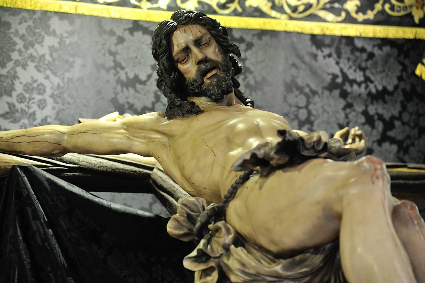 Galería del quinario y besapiés del Cristo de Pasión y Muerte