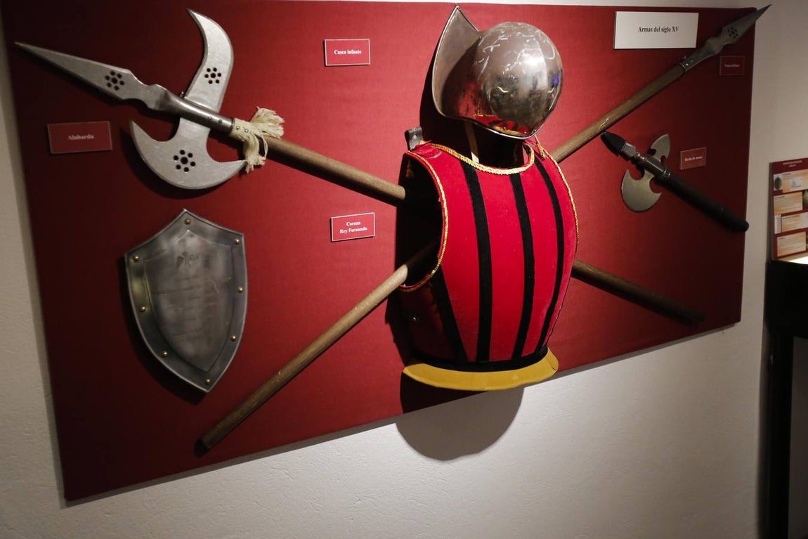 La exposición «Moda y época de Isabel la Católica en Córdoba», en imágenes