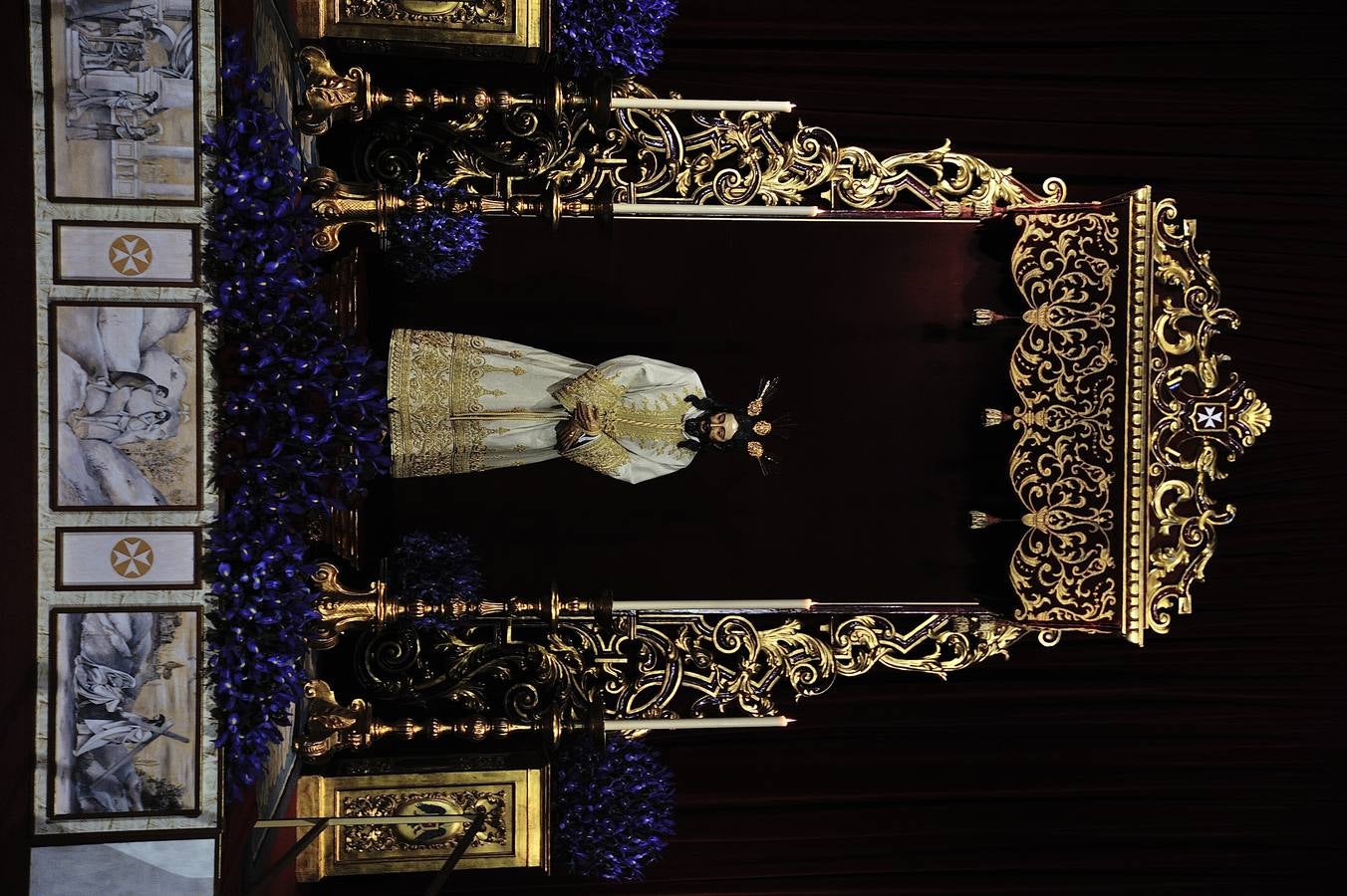 Galería del besamanos del Señor del Silencio en el Desprecio de Herodes