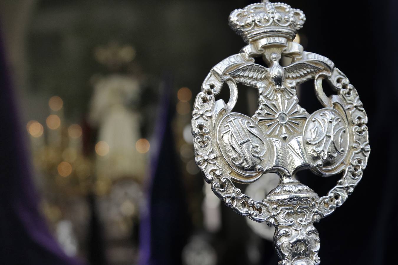 En fotos, el discurrir de la Hermandad de la Redención en el Lunes Santo de la Semana Santa Sevilla 2018