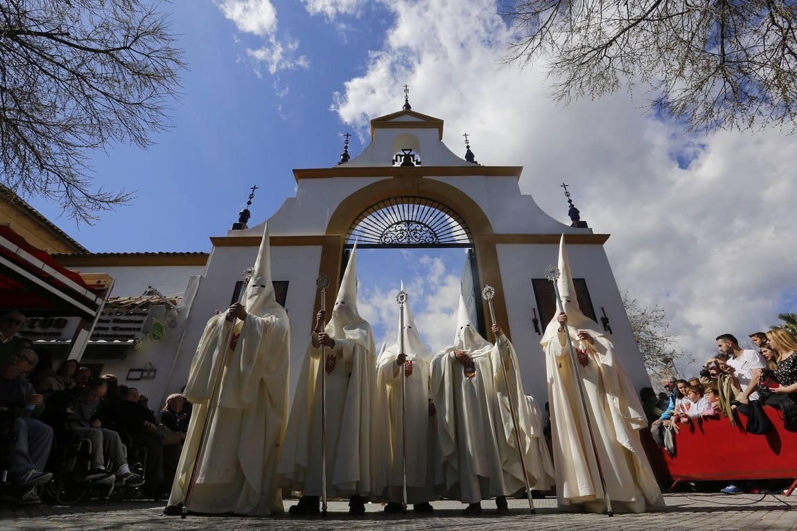 En fotos, el discurrir de la hermandad de la Merced por Córdoba