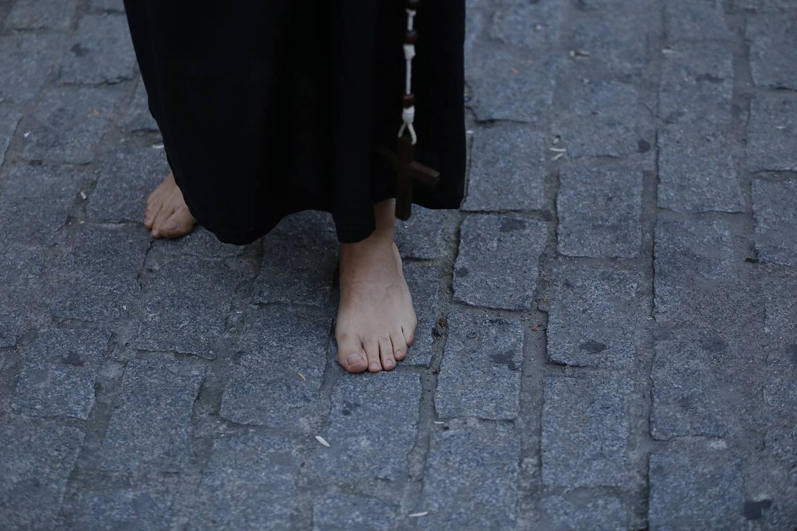 En fotos, el recogimiento del Via Crucis por las calles de Córdoba