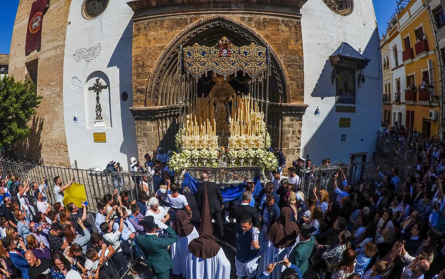 En fotos, El Carmen y su devoción marinera en la Semana Santa de Sevilla de 2018