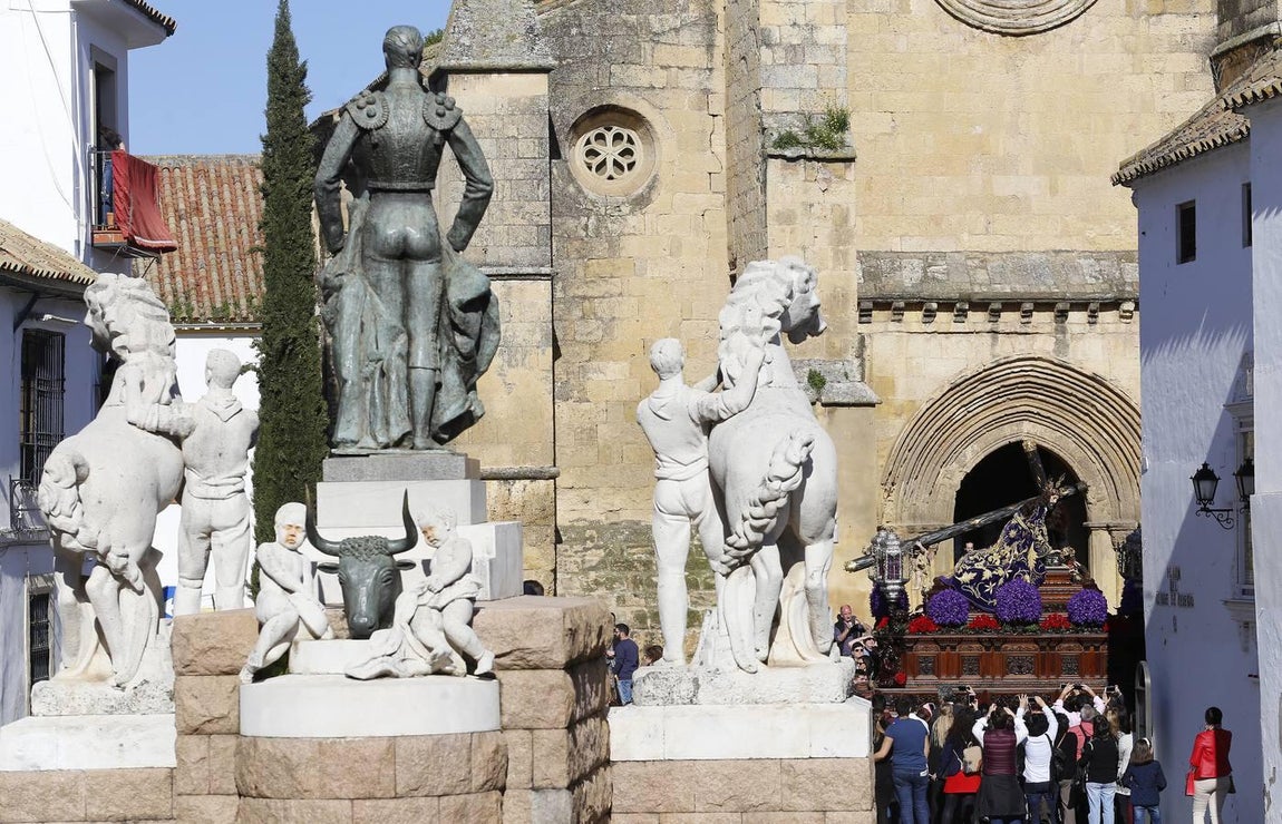 En imágenes, la hermandad del Caído de Jueves Santo
