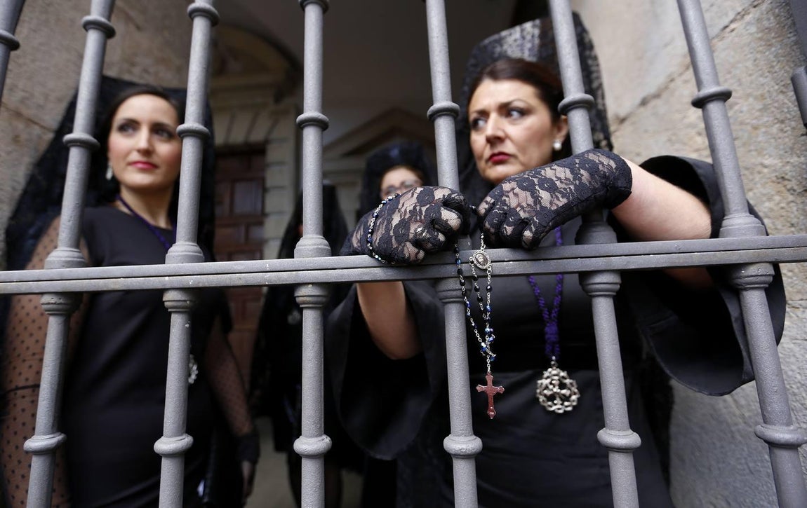 En imágenes, la hermandad del Caído de Jueves Santo