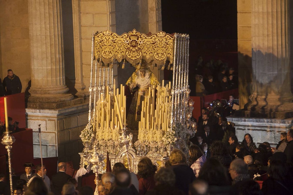 La cofradía del Descendimiento de Córdoba, en imágenes