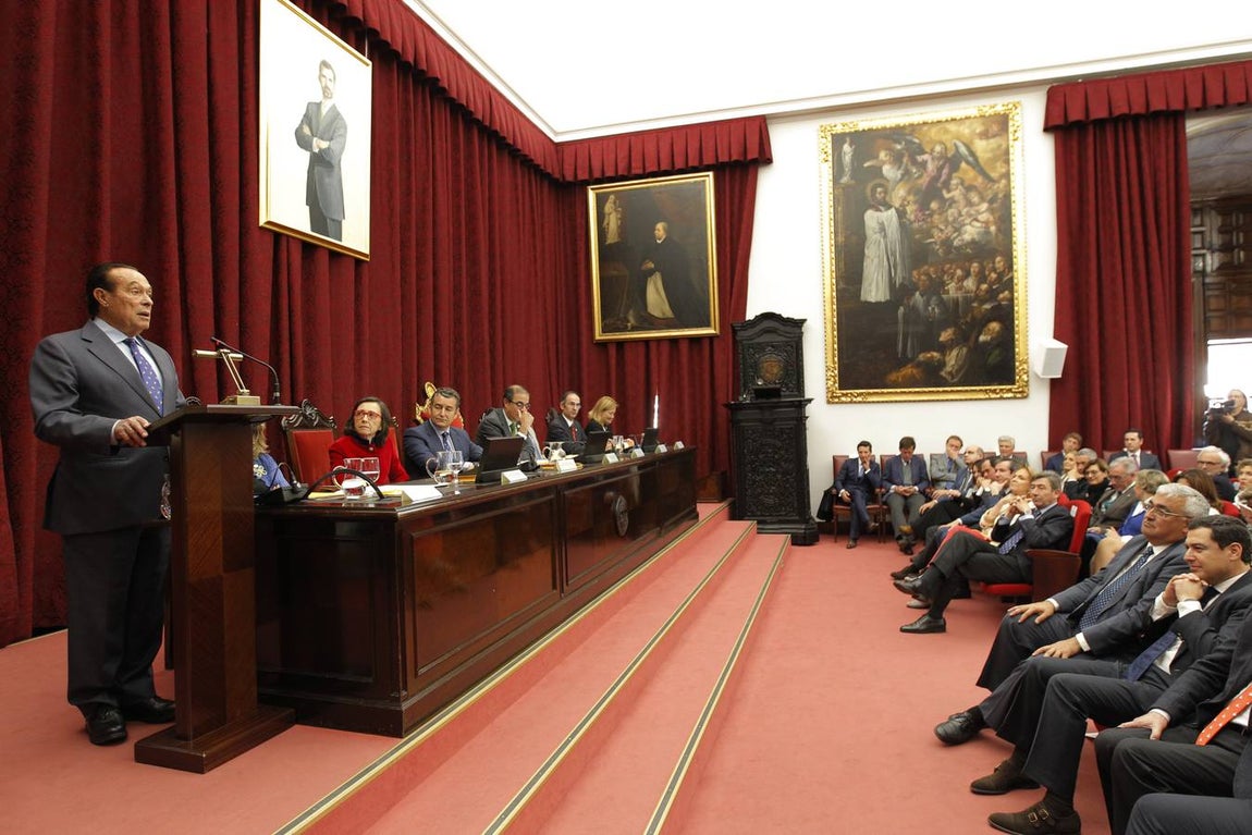 La entrega del Premio de Cultura a Curro Romero, en imágenes