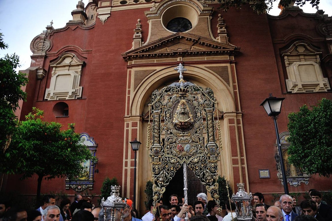 Galería del traslado del Simpecado del Rocío de Triana