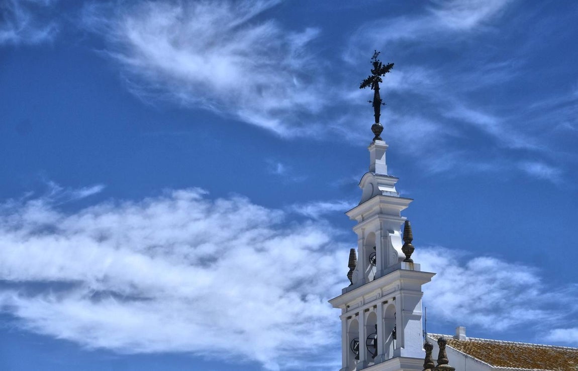 En imágenes: la aldea se prepara para la romería de el Rocío 2018