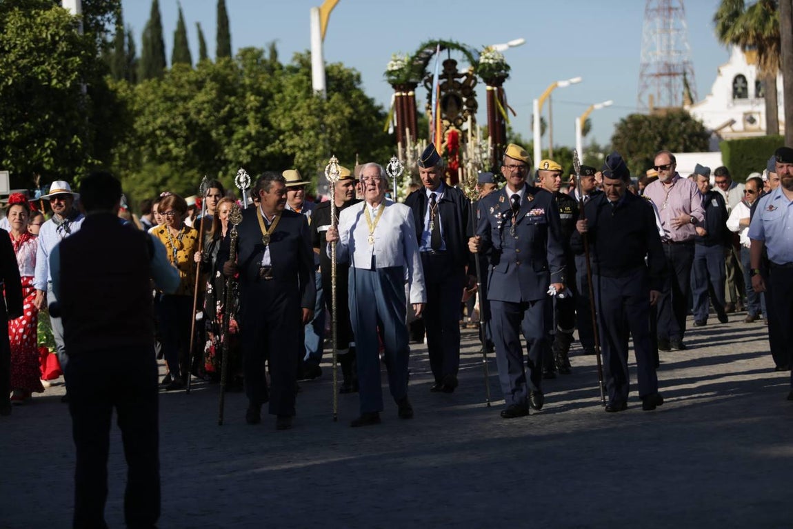 El Rocío 2018 en imágenes: Salida de la Hermandad Castrense de Sevilla