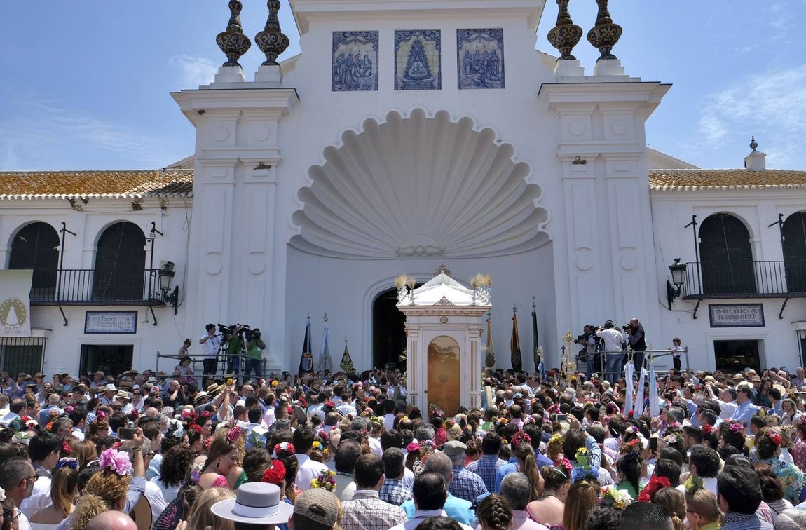 Emoción desbordada en la presentación de las hermandades del Rocío 2018