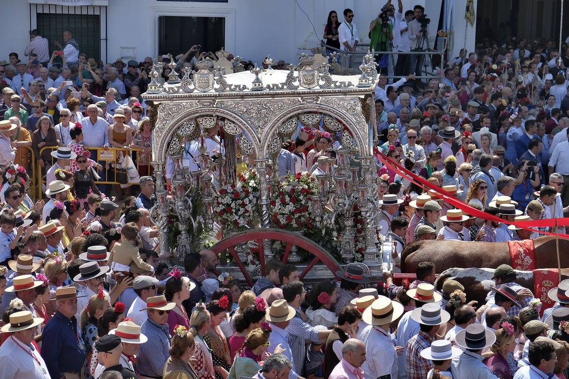 Emoción desbordada en la presentación de las hermandades del Rocío 2018