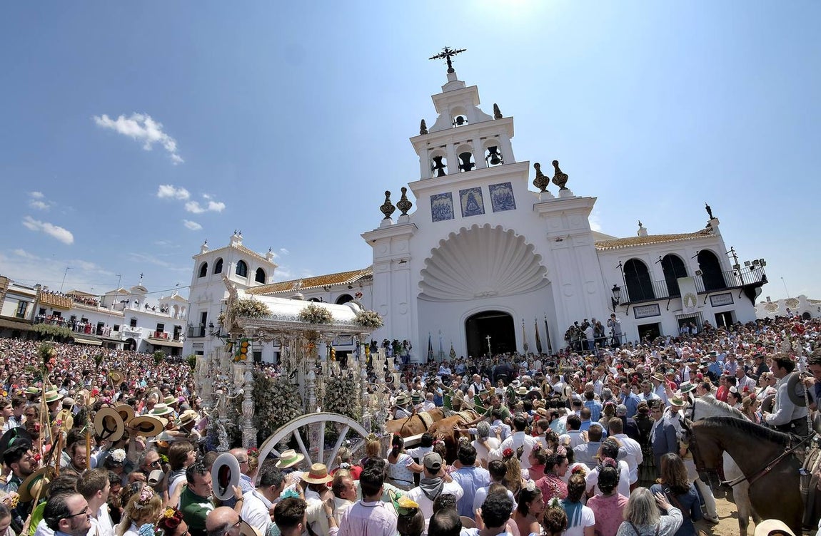 Emoción desbordada en la presentación de las hermandades del Rocío 2018