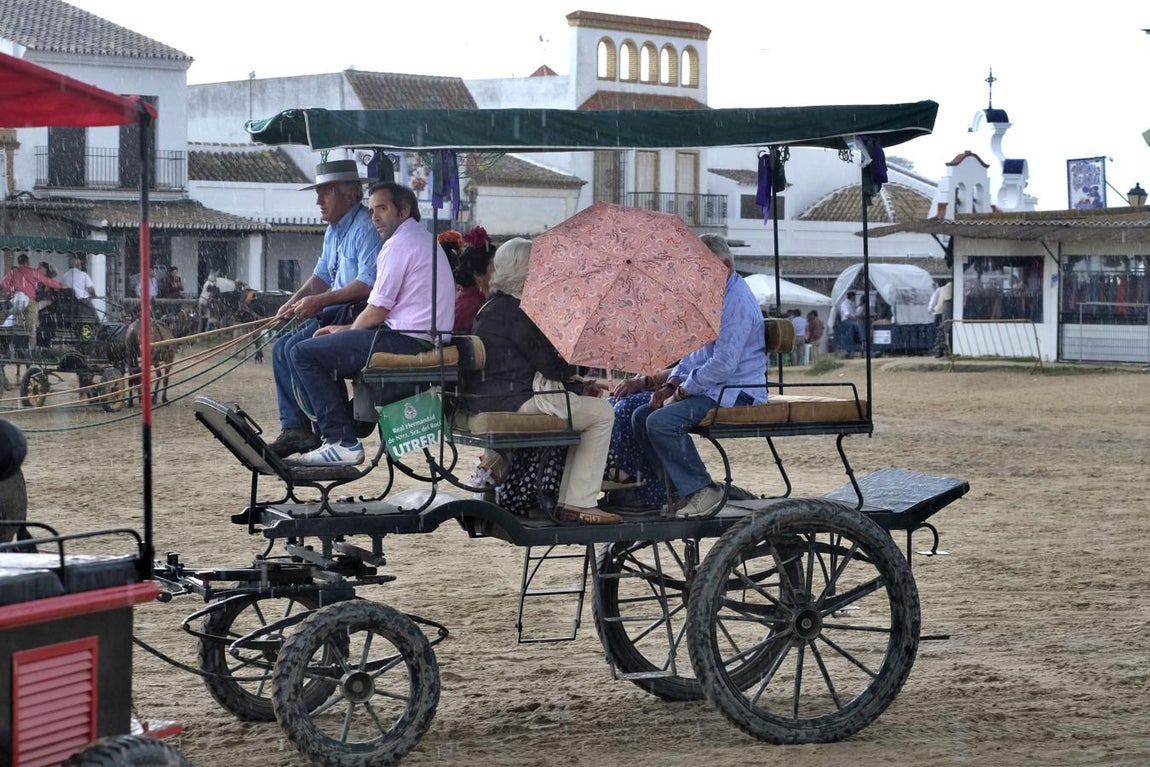 Chaparrones de mayo en el Rocío