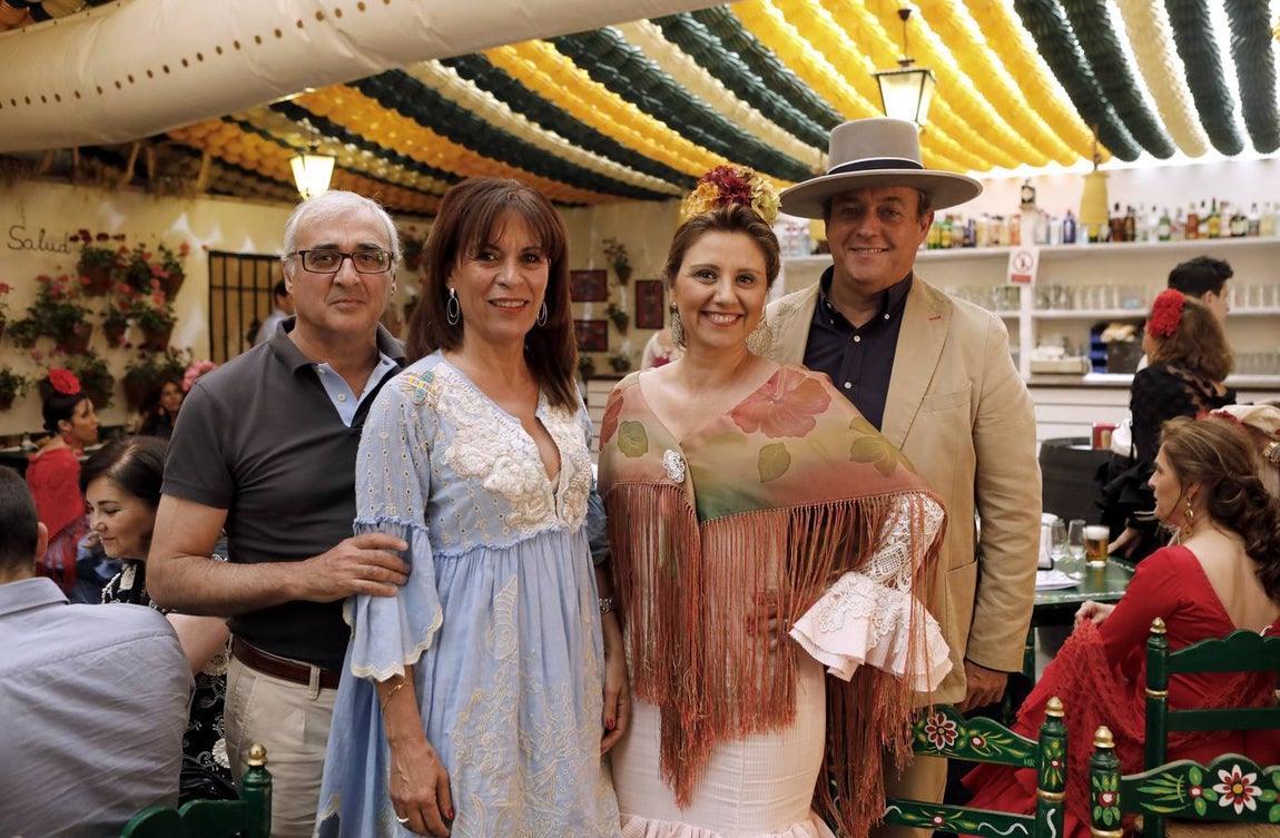 En imágenes, el ambiente en las casetas de la Feria de Córdoba 2018