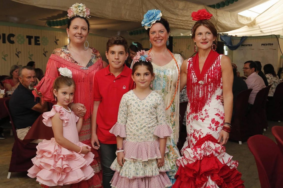 El ambiente de las casetas de la Feria de Córdoba de 2018, en imágenes