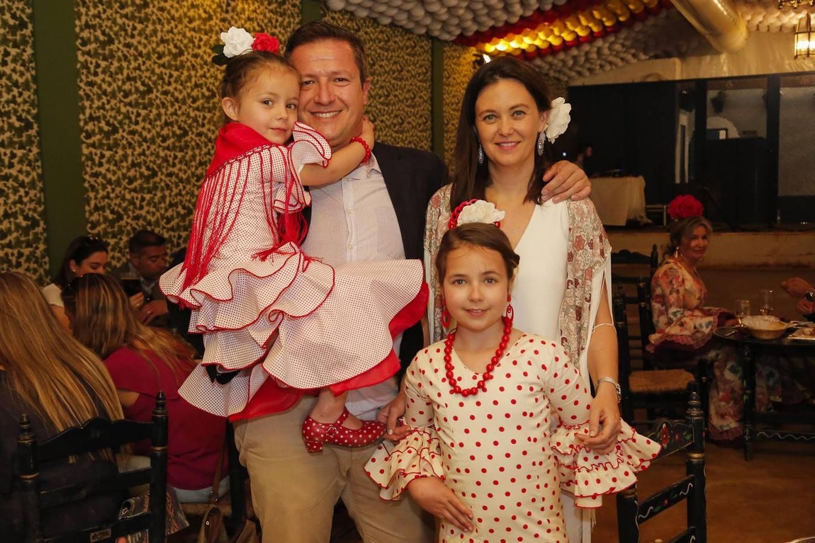 El ambiente de las casetas de la Feria de Córdoba de 2018, en imágenes