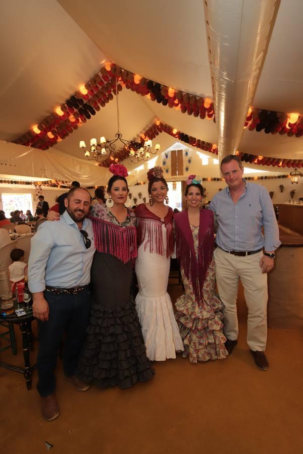 Ambiente de las casetas el sábado de Feria de Córdoba
