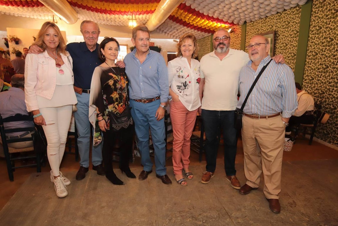 Ambiente de las casetas el sábado de Feria de Córdoba
