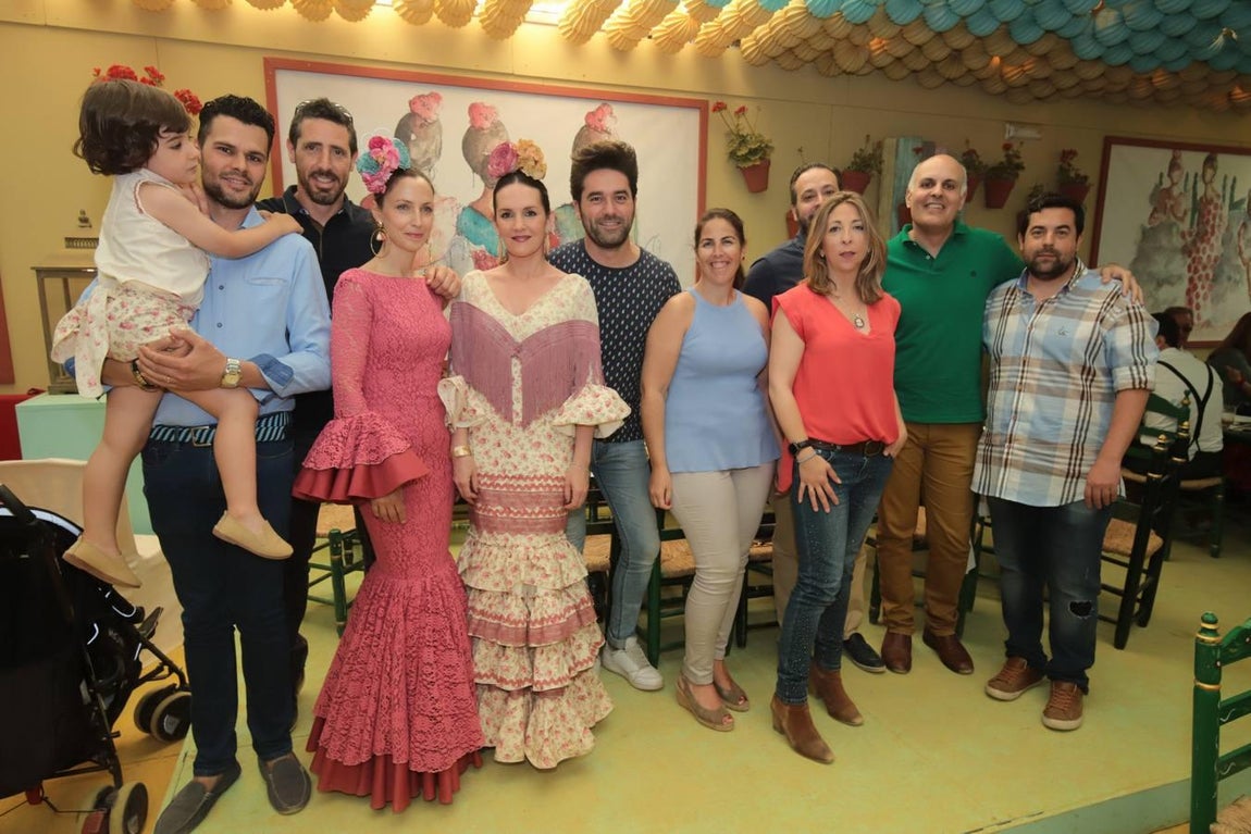 Ambiente de las casetas el sábado de Feria de Córdoba
