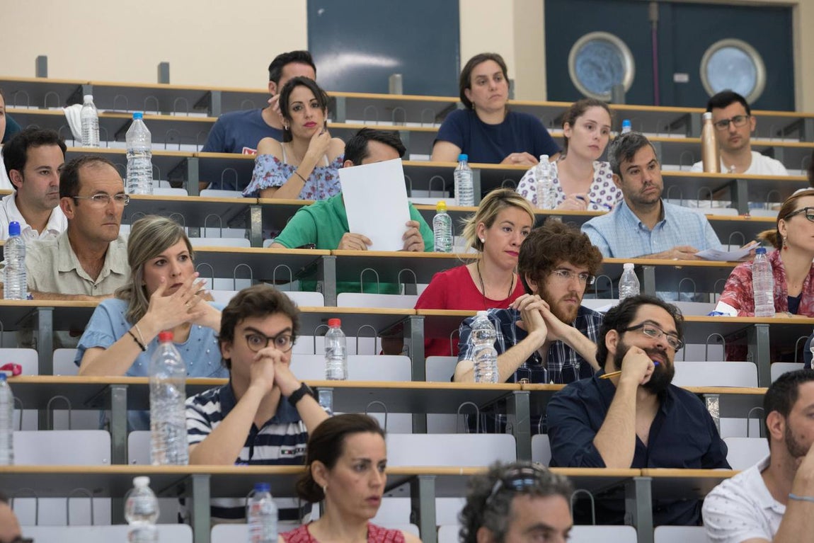 Las oposiciones a Secundaria en Córdoba, en imágenes