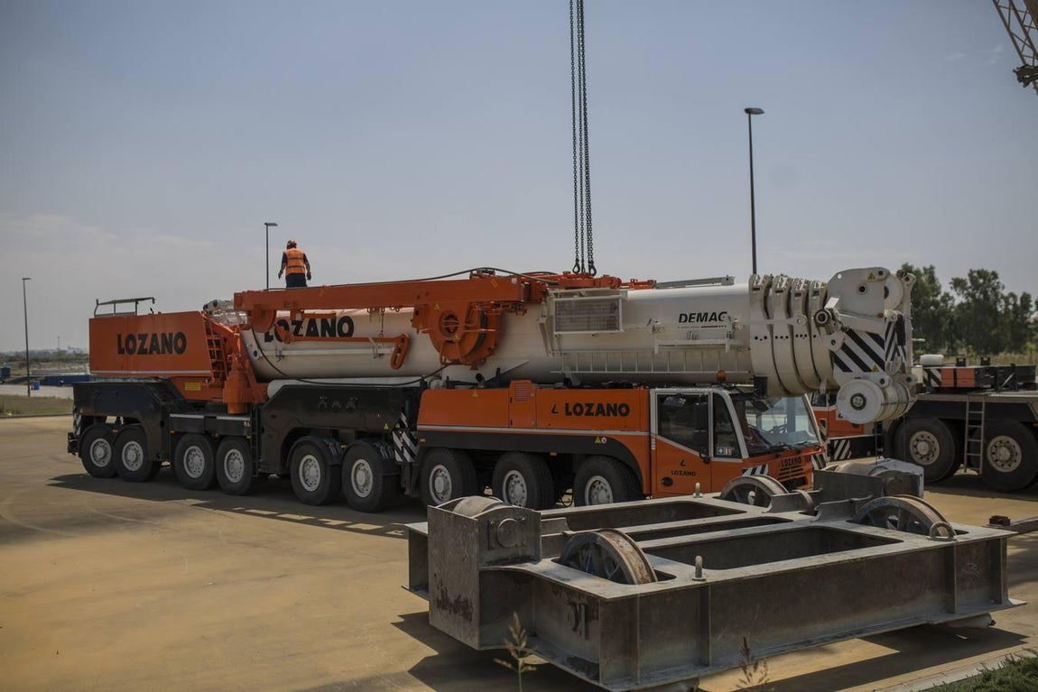 En las tripas de la gran esclusa del Guadalquivir