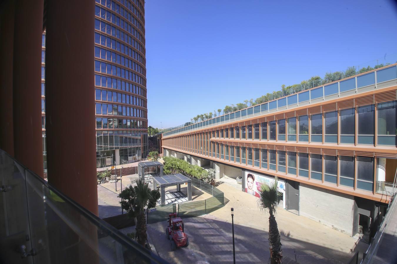 El centro comercial de Torre Sevilla inicia la cuenta atrás