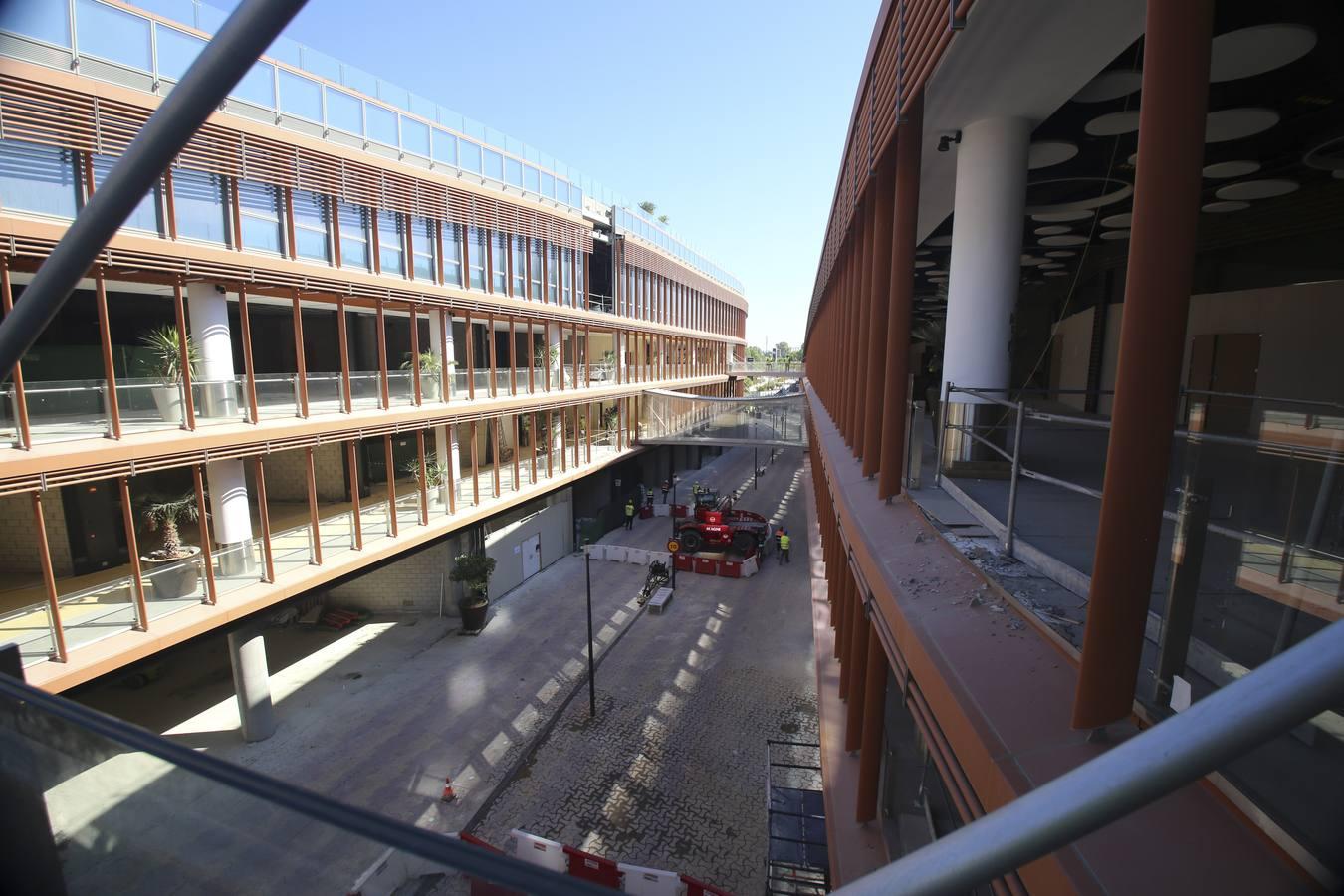 El centro comercial de Torre Sevilla inicia la cuenta atrás
