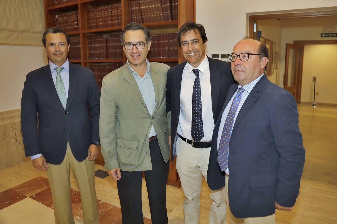 «Necesitamos empresas grandes frente a ataques con aranceles»