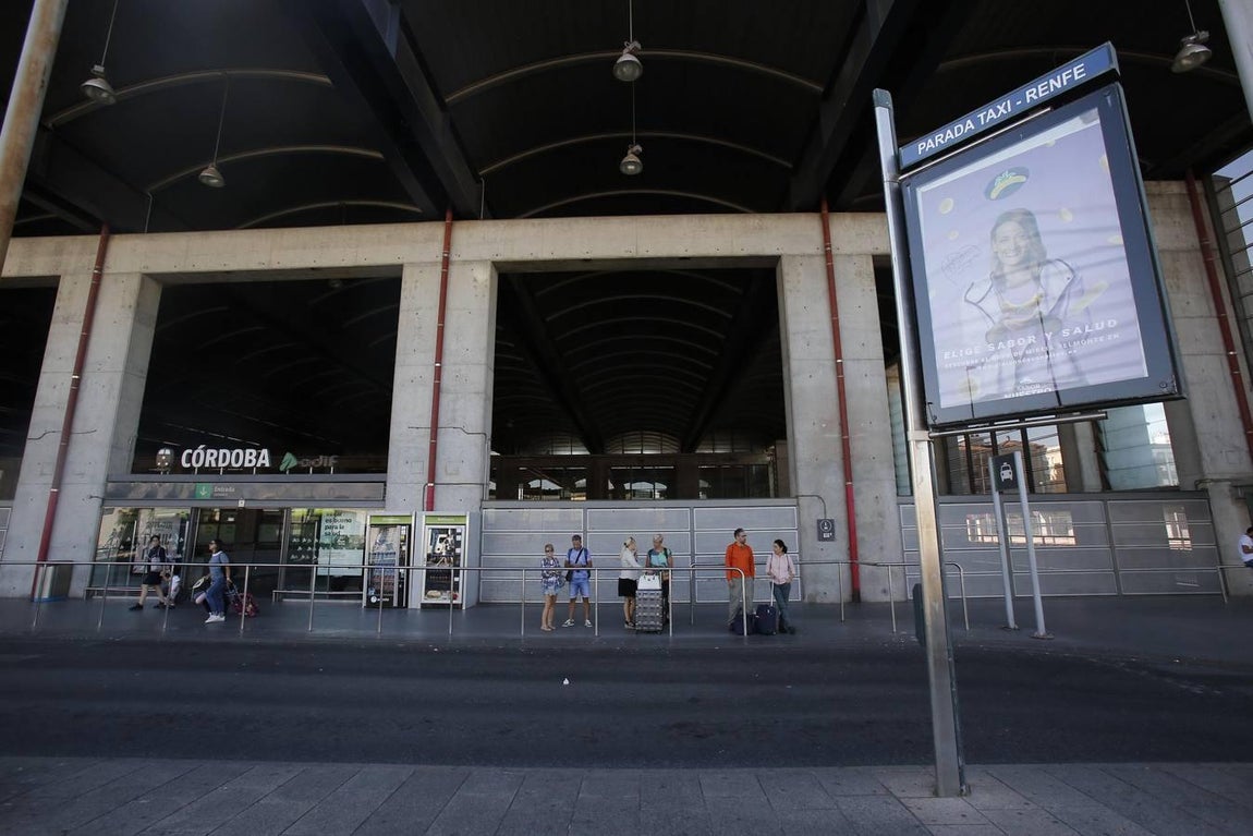 La huelga de los taxis deja en Córdoba paradas vacías
