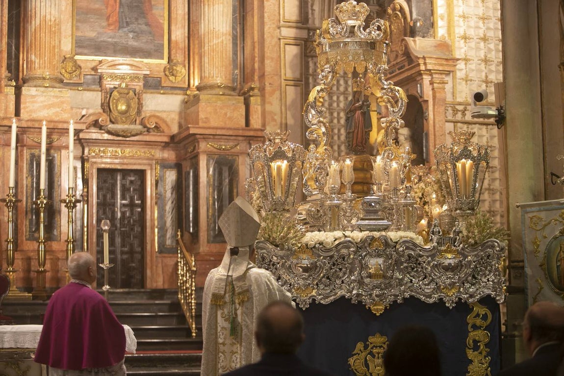La procesión de la Virgen de la Fuensanta de Córdoba, en imágenes