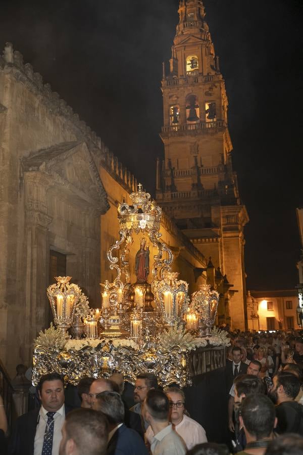 La procesión de la Virgen de la Fuensanta de Córdoba, en imágenes