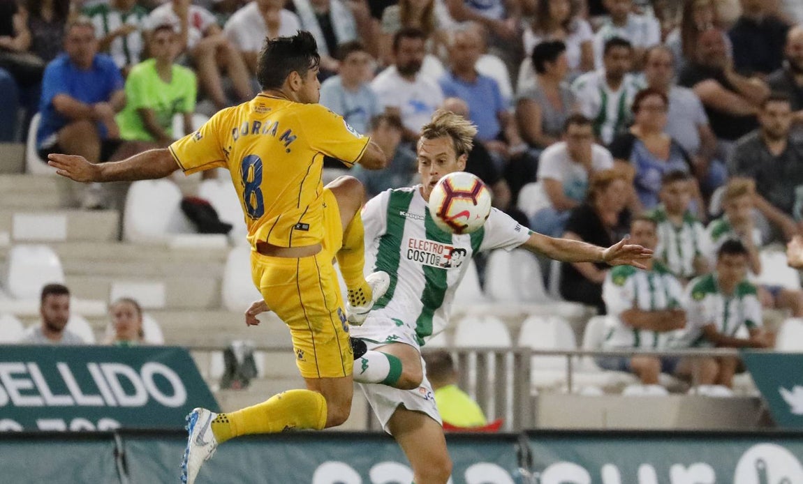 Las mejores jugadas del Córdoba-Alcorcón, en imágenes