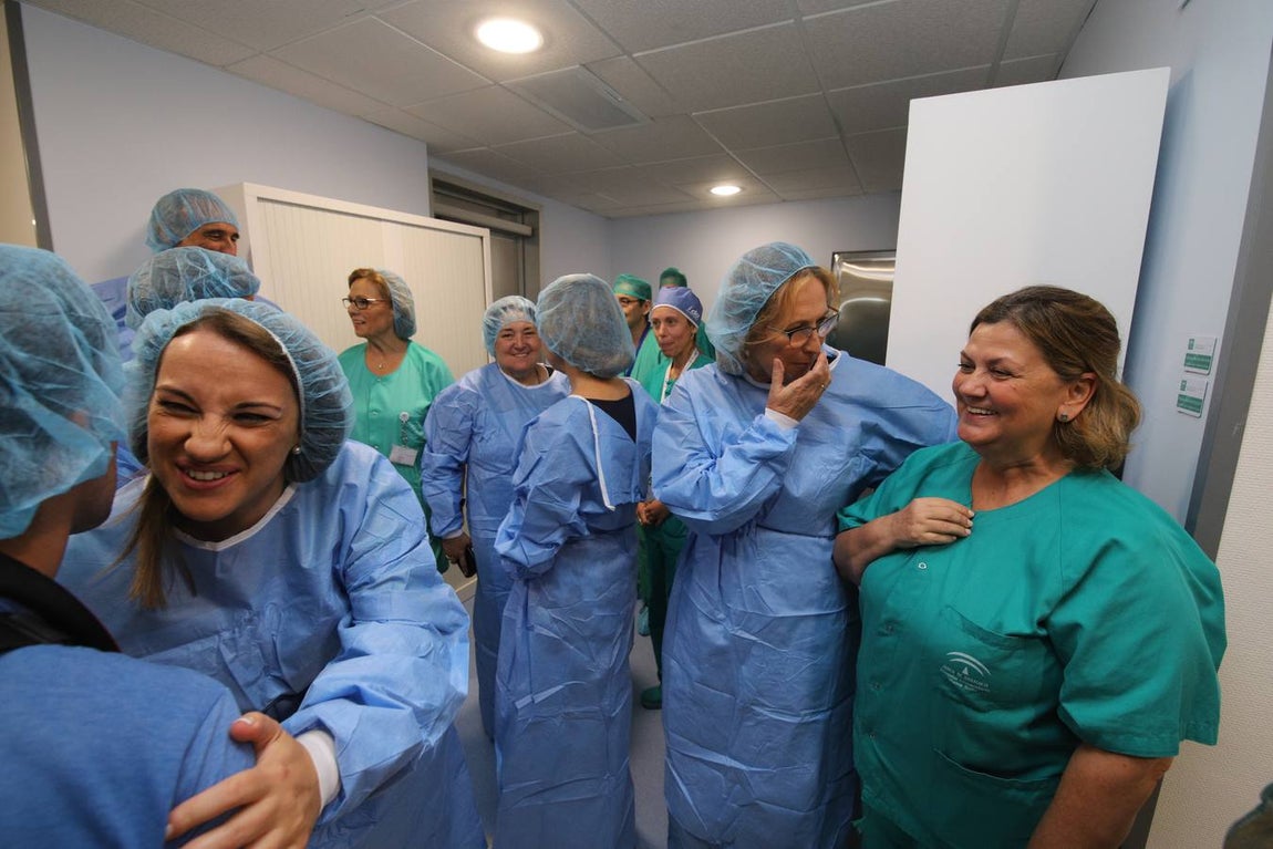 El nuevo robot Da Vinci para intervenciones quirúrgicas, en imágenes