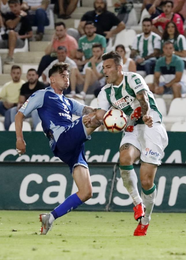 Las mejores jugadas del Córdoba-Tenerife, en imágenes