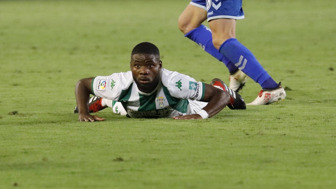 Las mejores jugadas del Córdoba-Tenerife, en imágenes