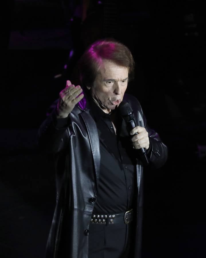 Las mejores imágenes del concierto de Raphael