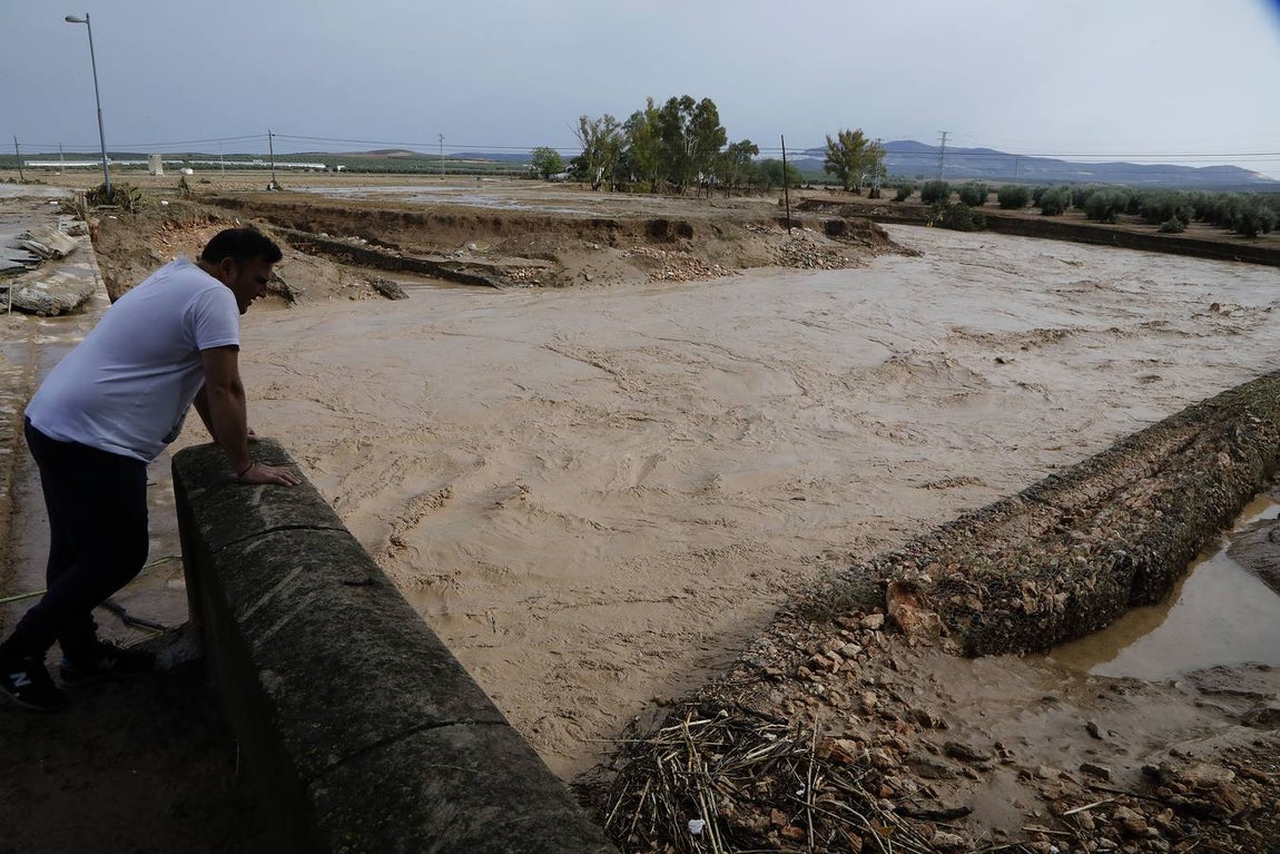 El Rubio vive sus peores horas tras las inundaciones