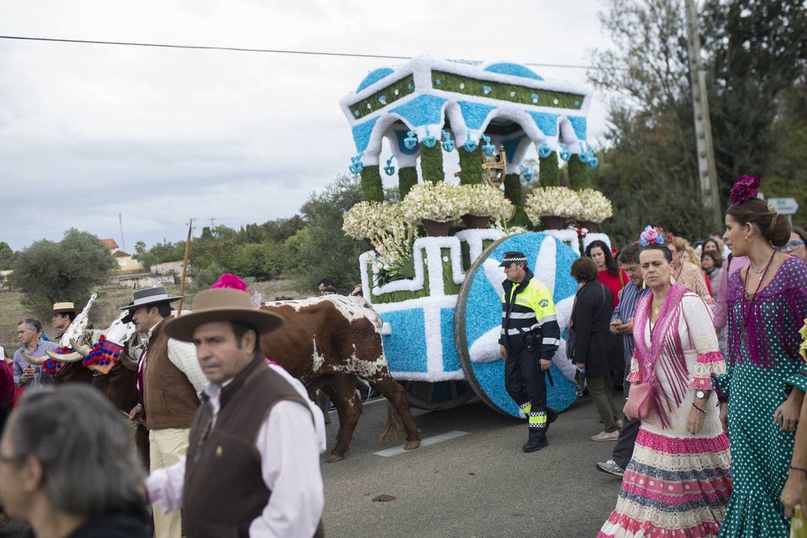 Multitudinaria celebración en Dos Hermanas de la Virgen de Valme