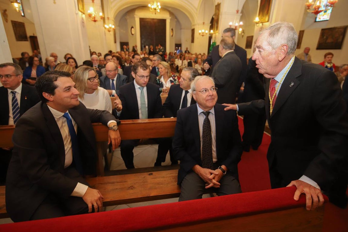 La misa del obispo de Córdoba ante San Rafael, en imágenes