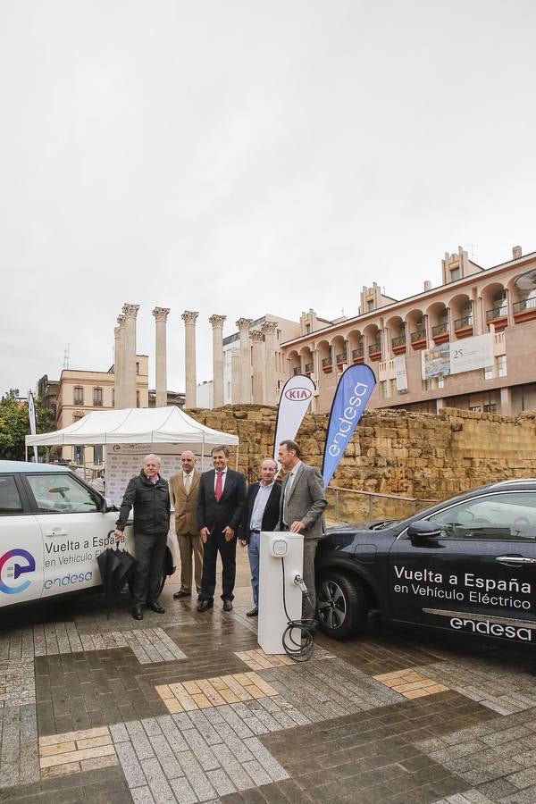 La ruta del coche eléctrico de Endesa llega a Córdoba, en imágenes