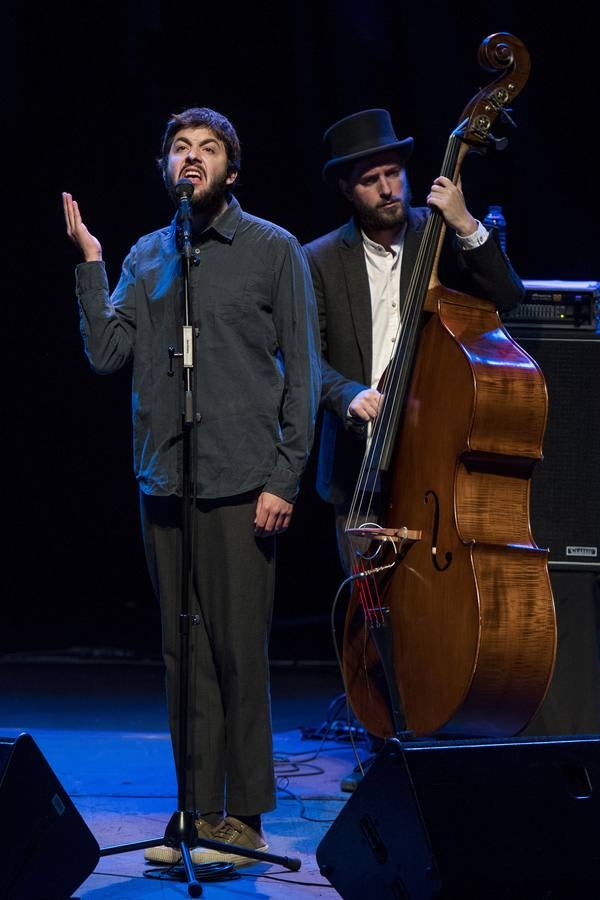 La magia de Salvador Sobral en el Maestranza, en imágenes