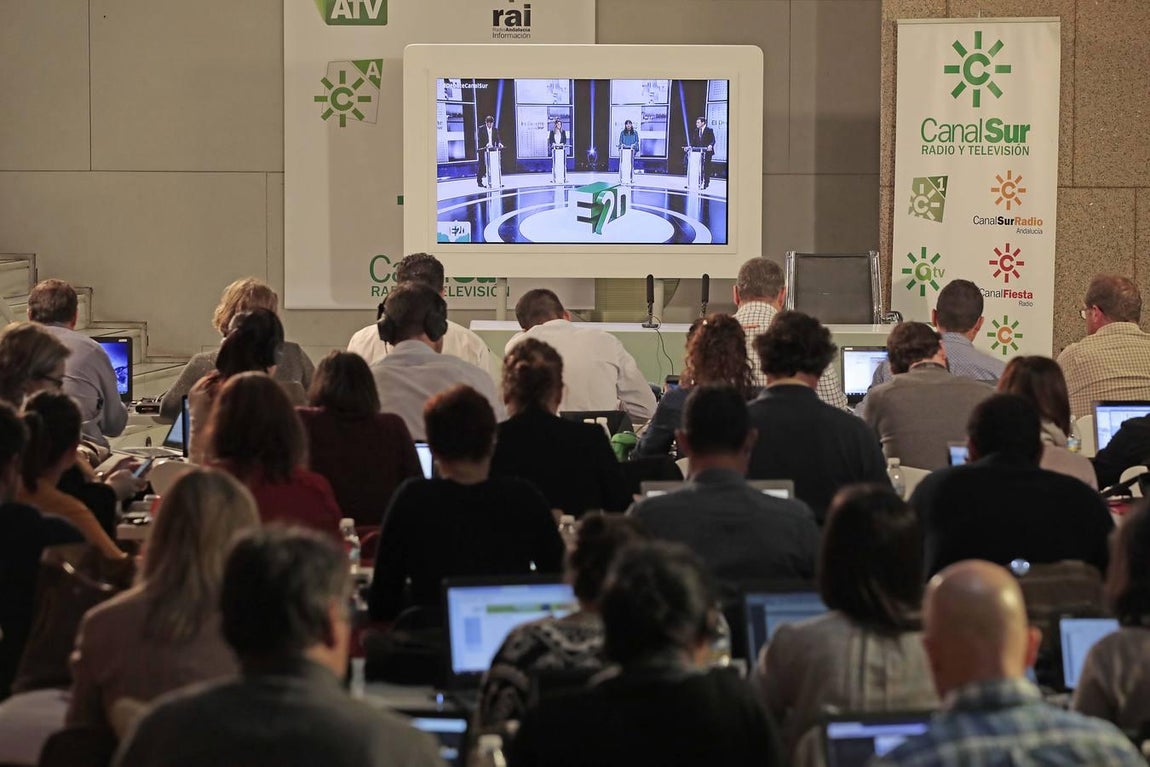 En imágenes, primer debate electoral de los líderes políticos andaluces en Canal Sur