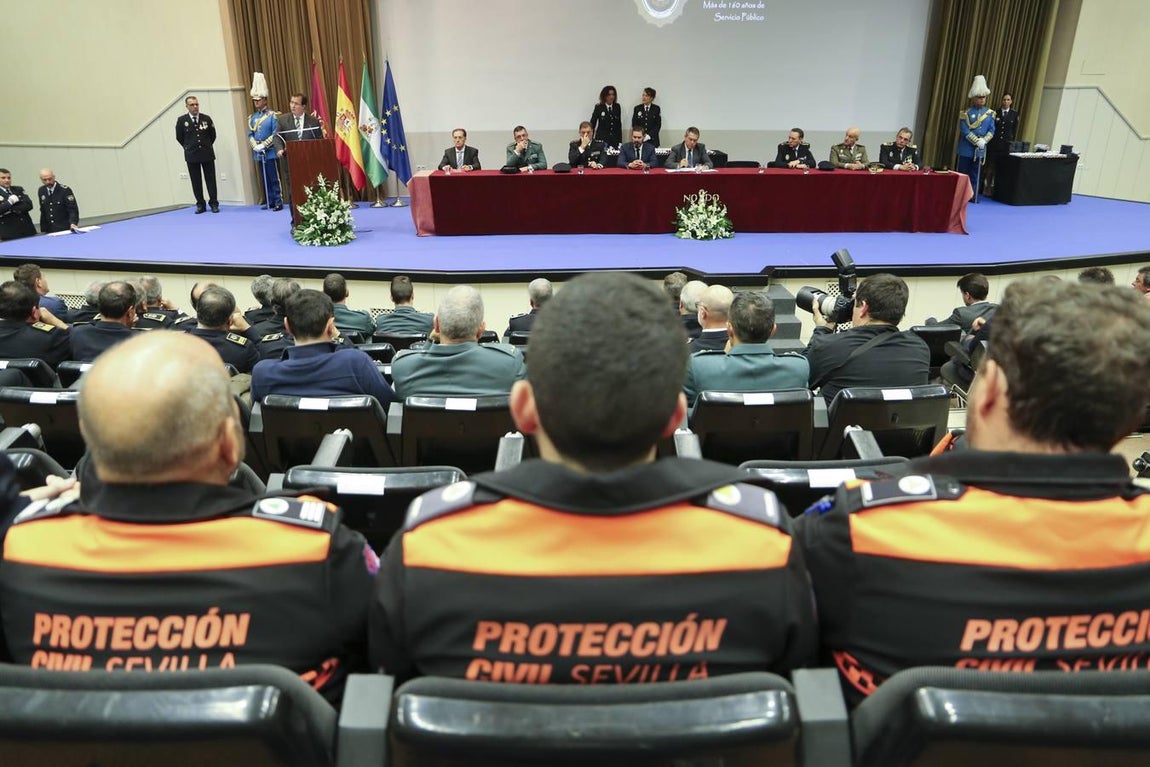 La Policía Local de Sevilla celebra el día de San Clemente