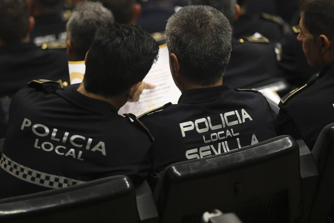 La Policía Local de Sevilla celebra el día de San Clemente